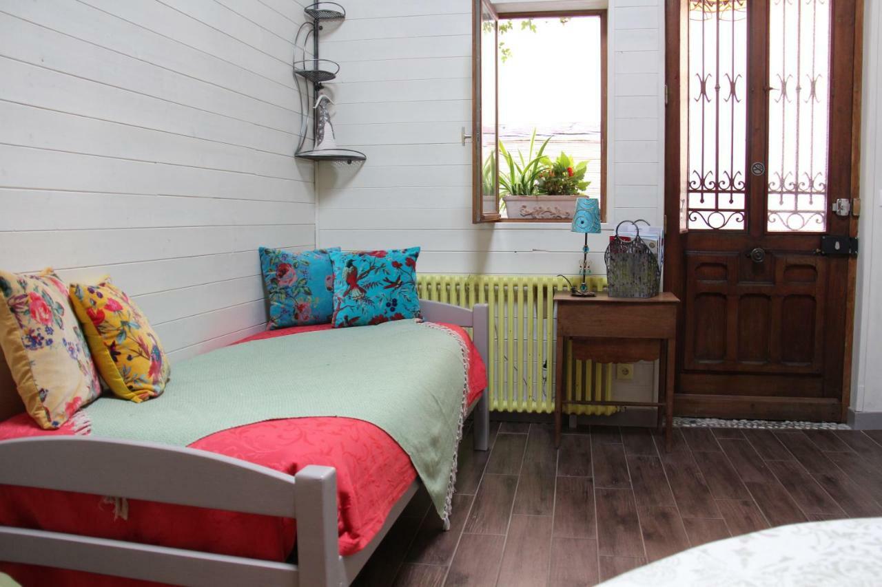 Bed and Breakfast Les Ateliers D'Art Roanne Exterior foto